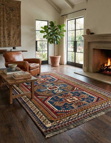4' 10 x 7' 4 Hand Knotted Fars Wool Rug