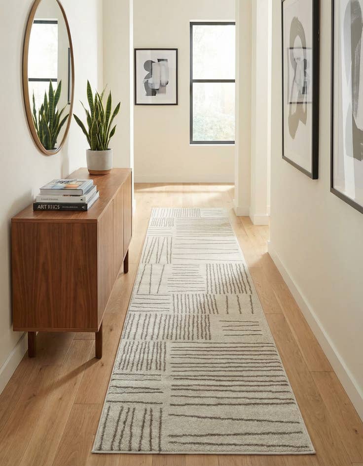 Detail image of 2' 7 x 12' Hanahan Runner Rug