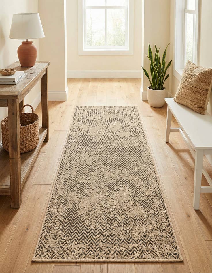 Detail image of 2' 9 x 6' Dunes Runner Rug