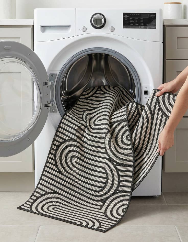 Detail image of 2' 7 x 12'  Washable Modern Indoor / Outdoor Runner Rug