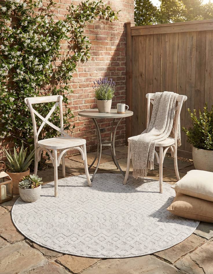 Detail image of  4' x 4'  Washable Trellis Textured Indoor / Outdoor Round Rug