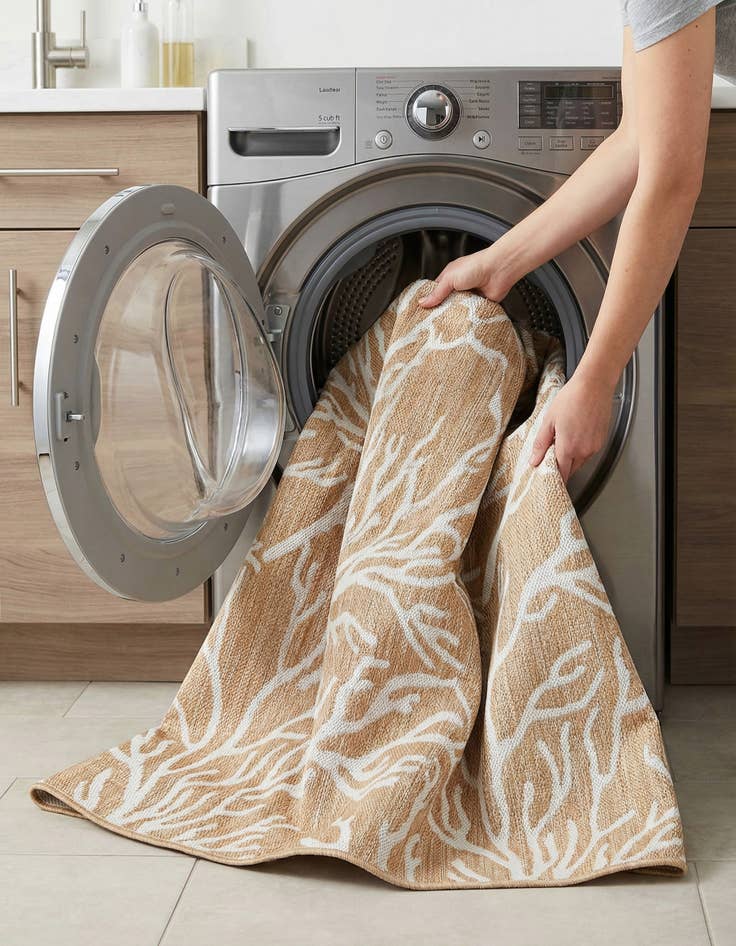 Detail image of  6' x 9'  Washable Coastal Indoor / Outdoor Rug