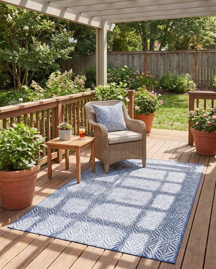 4' x 6' Easy-Clean Trellis Indoor / Outdoor Rug