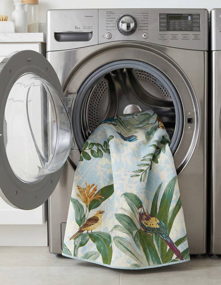 Detail image of  5' 3 x 8'  Washable Botanical Indoor / Outdoor Rug