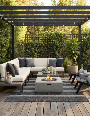 6' x 9' Easy-Clean Jill Zarin Anguilla Indoor / Outdoor Rug