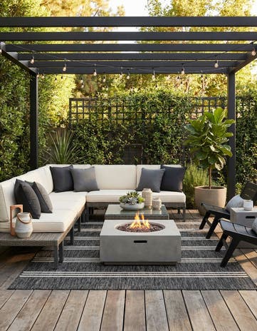 6' x 9' Easy-Clean Jill Zarin Anguilla Indoor / Outdoor Rug