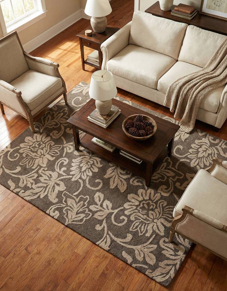 Detail image of 5' x 8' Agra Wool Rug