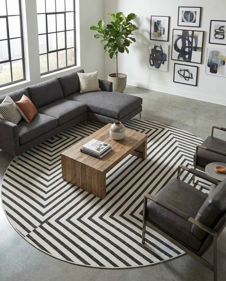 Detail image of 12' x 12' Easy-Clean Modern Indoor / Outdoor Round Rug