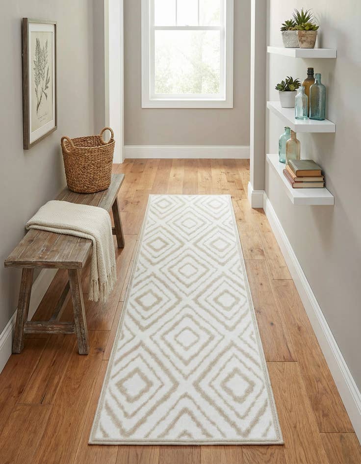 Detail image of 2' x 7' Hermitage Runner Rug