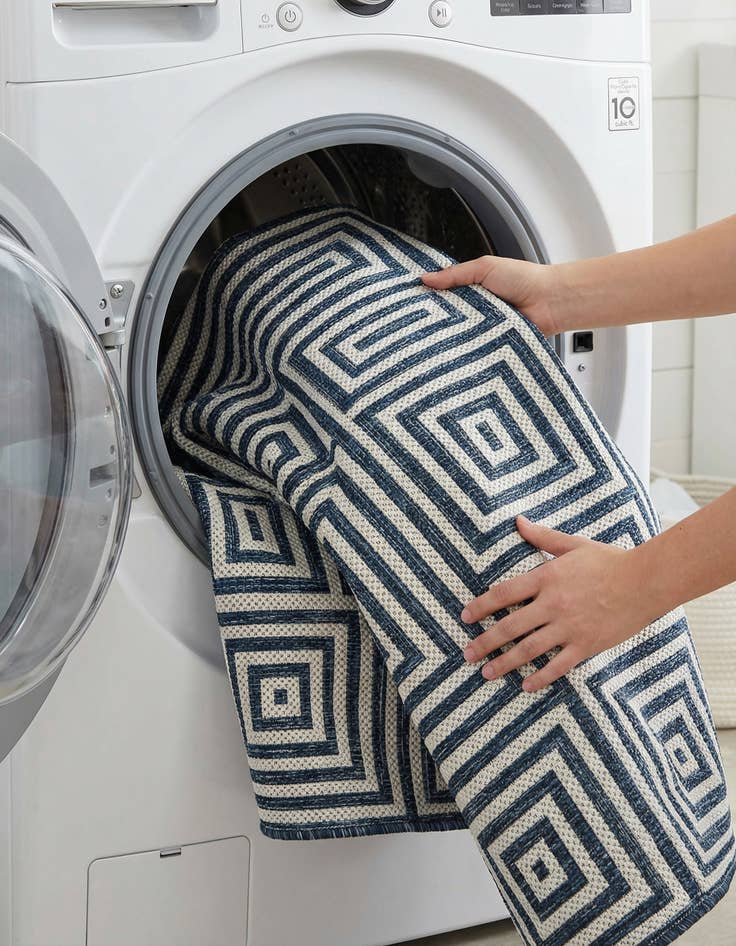 Detail image of  2' 7 x 12'  Washable Modern Indoor / Outdoor Runner Rug