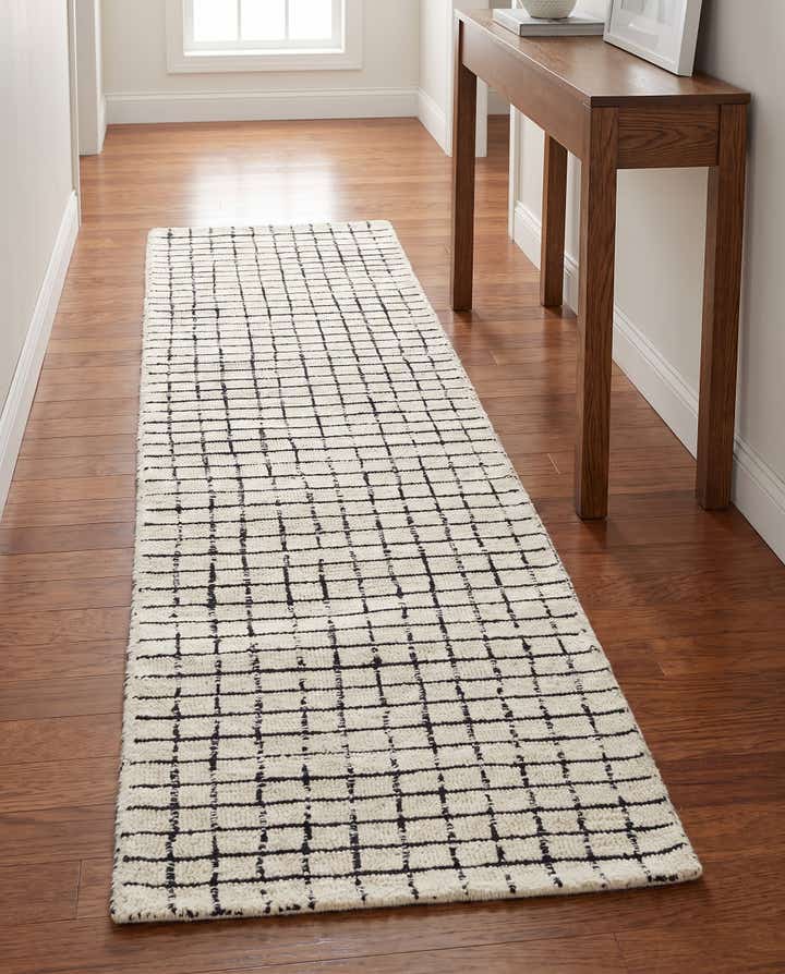 2' x 8' Heritage Line Wool Runner Rug