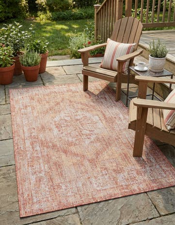 Rust Red Easy-Clean Traditional Indoor / Outdoor Rug