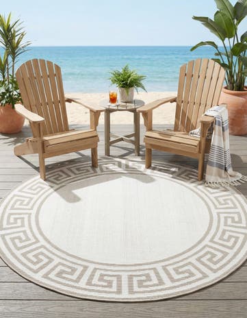 Ivory Easy-Clean Coastal Indoor / Outdoor Round Rug