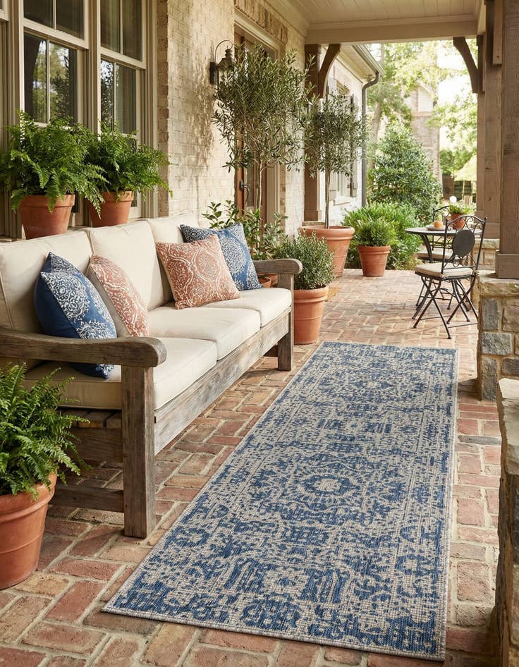 Detail image of 2' 10 x 10'  Washable Traditional Indoor / Outdoor Runner Rug