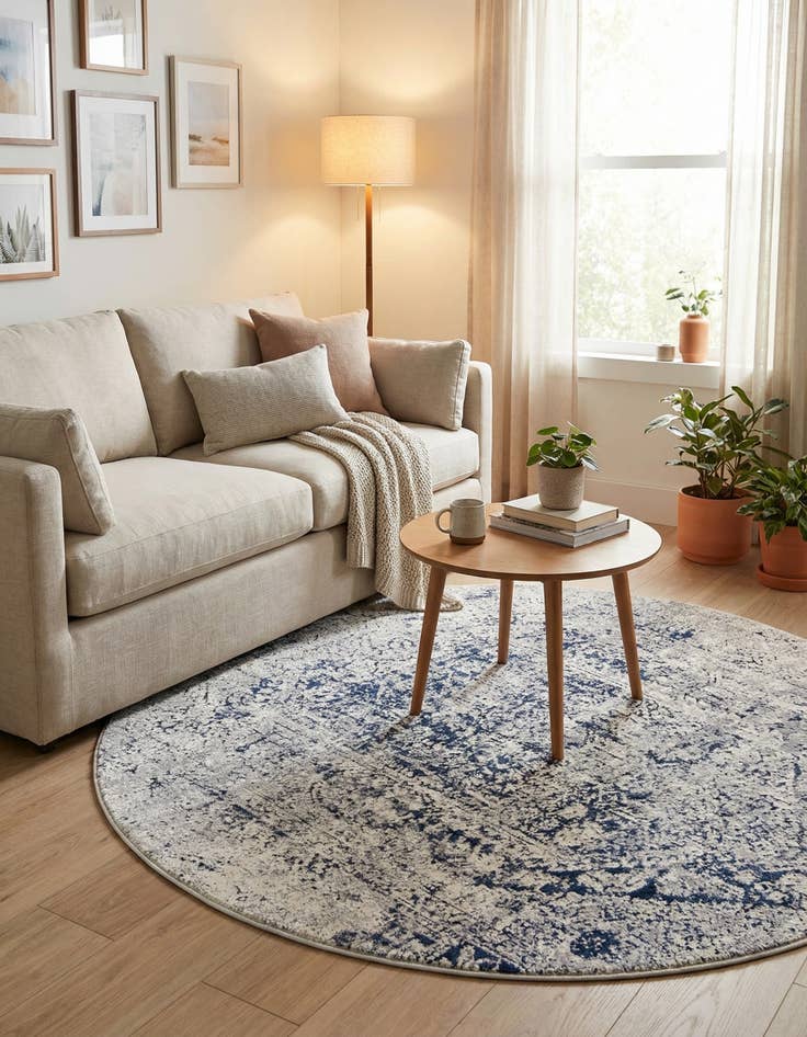 Detail image of 4' x 4' Villa Round Rug