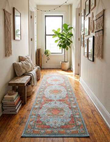 2' 7 x 10' Santiago Runner Rug