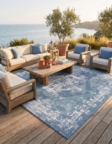 10' x 10' Easy-Clean Traditional Indoor / Outdoor Square Rug