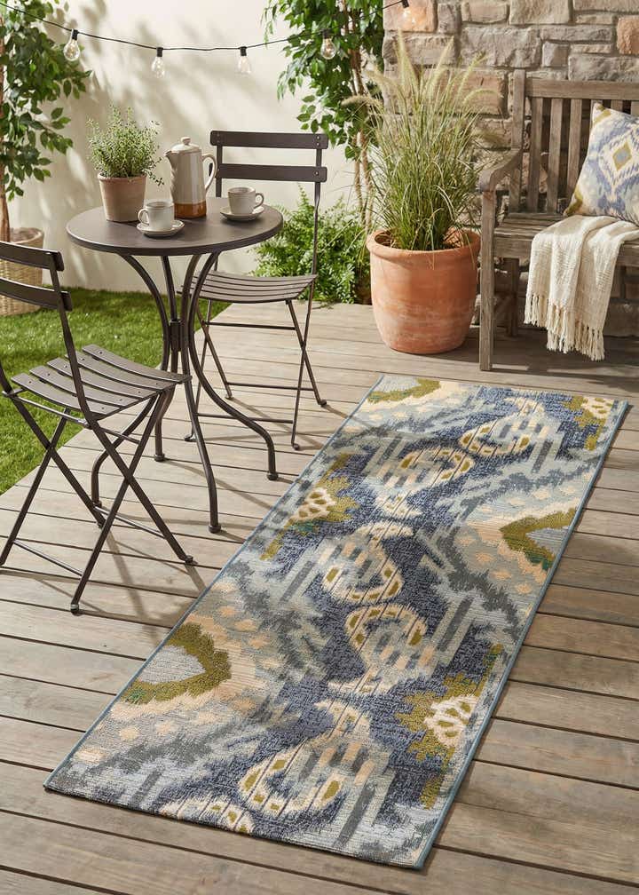 2' x 5' Easy-Clean Modern Indoor / Outdoor Runner Rug