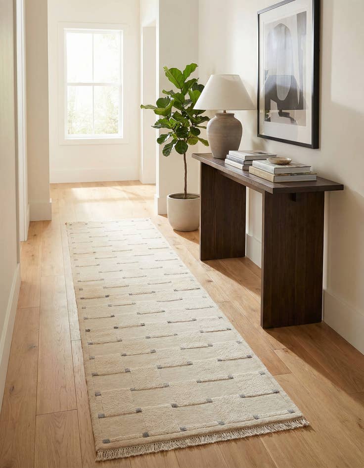 Detail image of 2' 8 x 9' 10  Hand Knotted Darya Wool Runner Rug