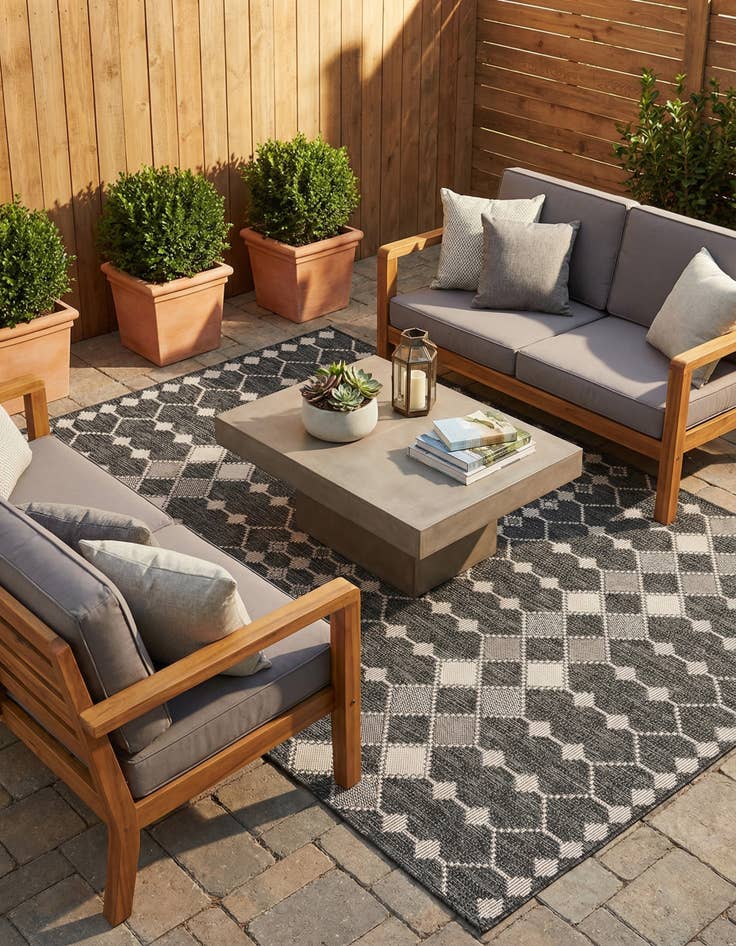 Detail image of 5' 3 x 8'  Washable Trellis Indoor / Outdoor Rug