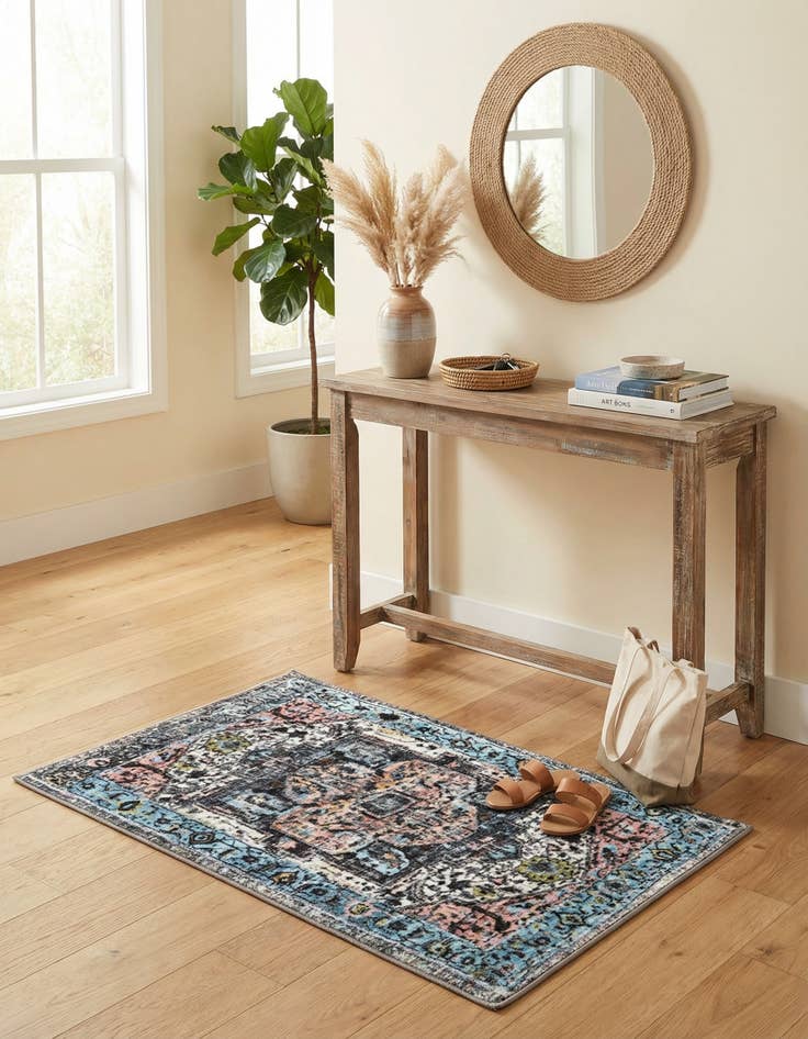 Detail image of 2' 2 x 3' Medina Rug