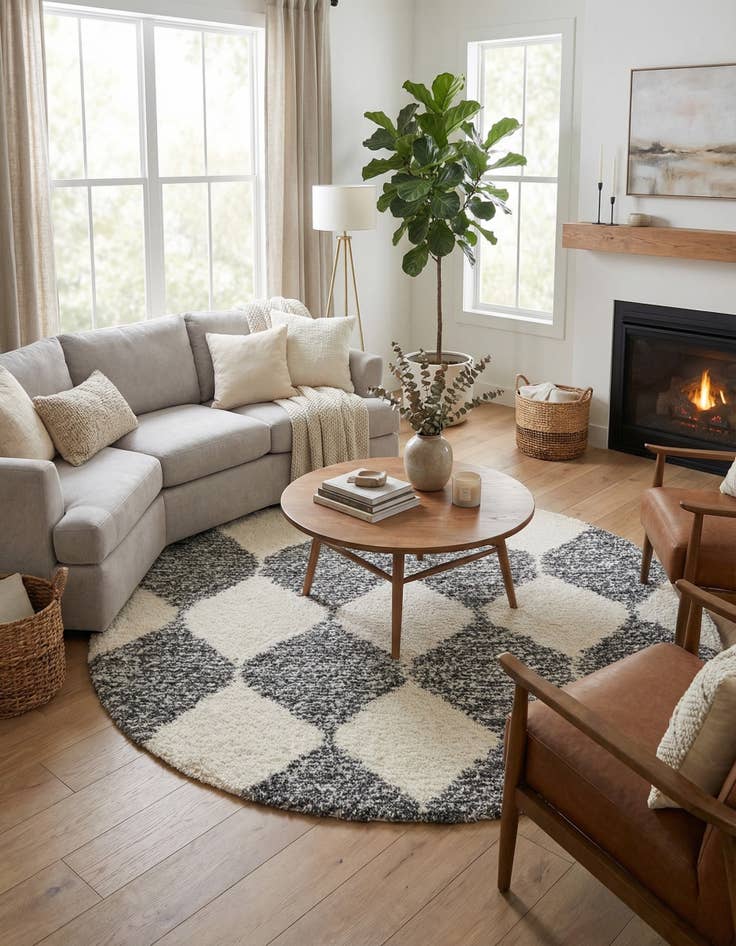 Detail image of  10' x 10' Serenity Shag Round Rug