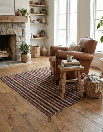 4' 1 x 4' 3 Hand Woven Kilim Fars Wool Square Rug