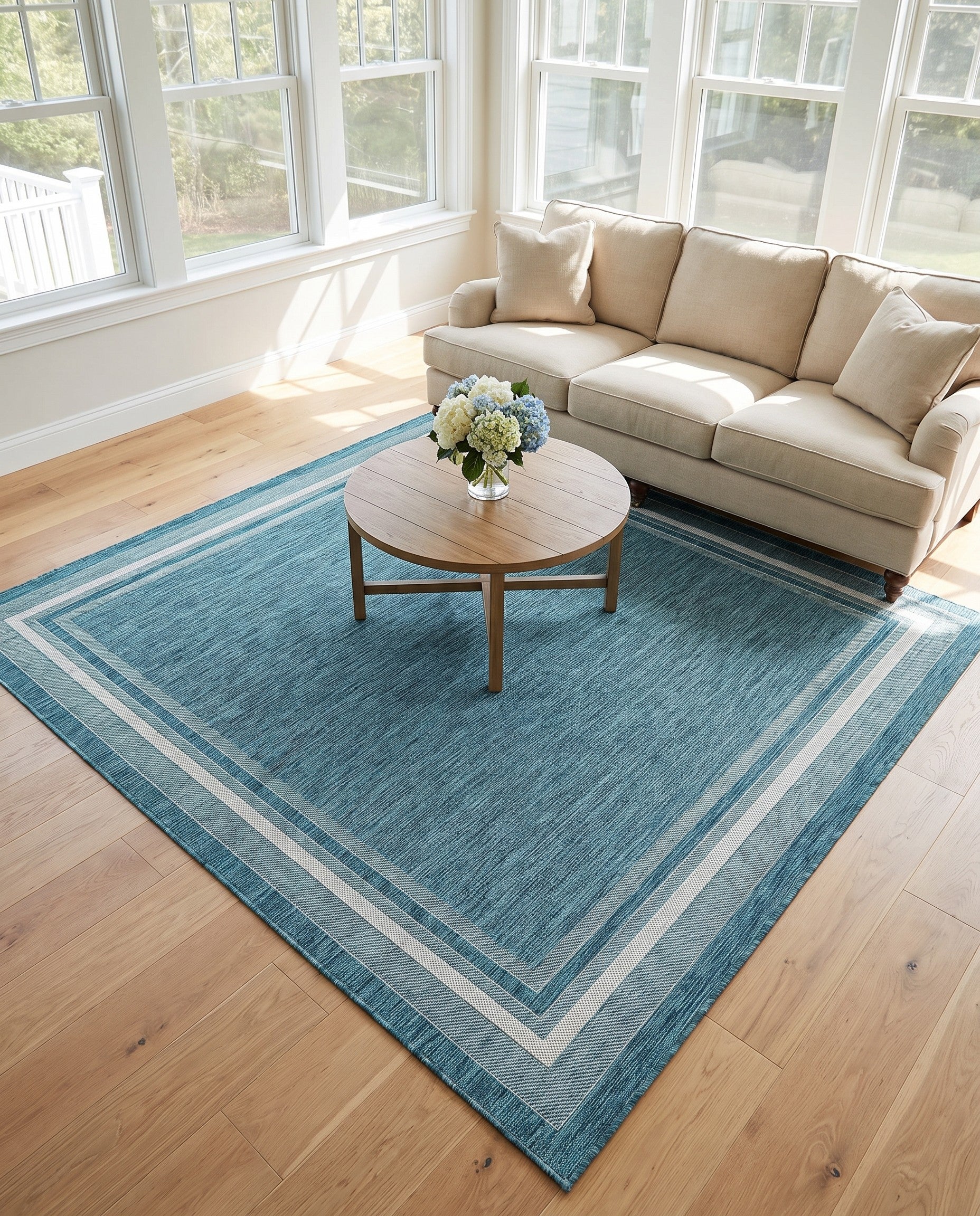7' 10 x 7' 10 Easy-Clean Border Indoor / Outdoor Square Rug
