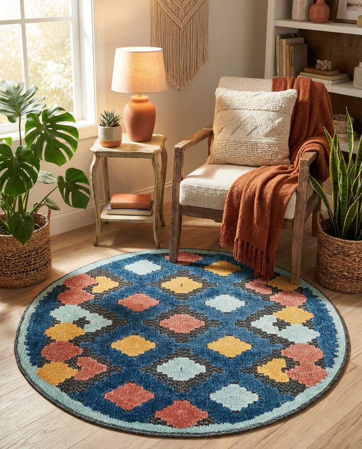3' 3 x 3' 3 Easy-Clean Belize Indoor / Outdoor Round Rug