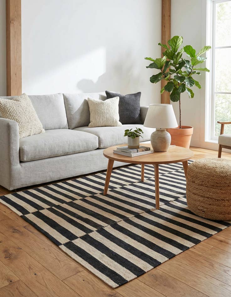 Detail image of 3' 6 x 6' 4  Hand Woven Kilim Modern Wool Rug