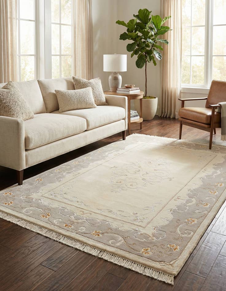 Detail image of 3' 11 x 5' 11  Hand Knotted Darya Wool Rug