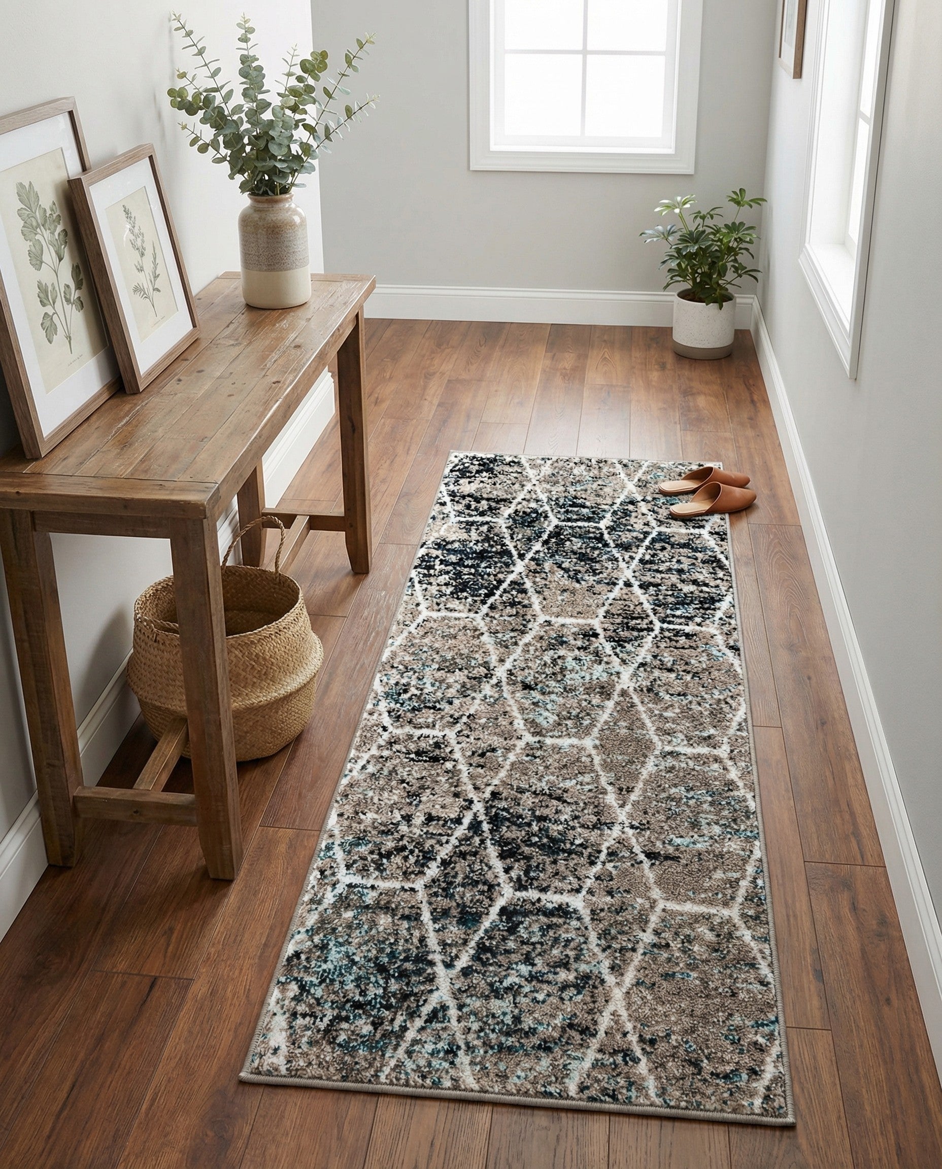  2' x 4' Lattice Frieze Runner Rug