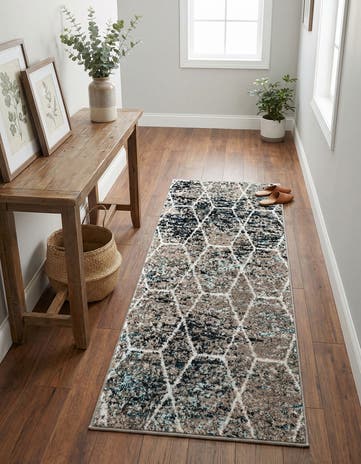 2' x 4' Lattice Frieze Runner Rug