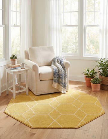 Yellow Lattice Frieze Octagon Rug
