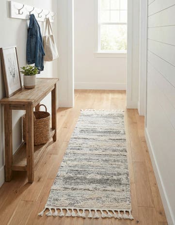 2' x 6' Cherokee Runner Rug