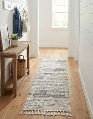 2' x 6' Cherokee Runner Rug