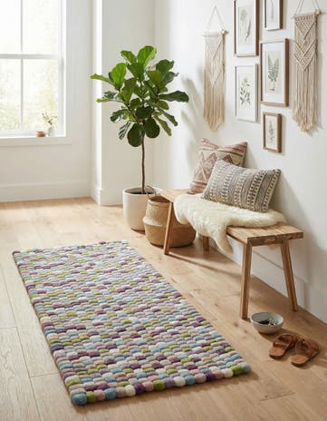 2' x 5' 1 Hand Woven Felt Ball Wool Runner Rug