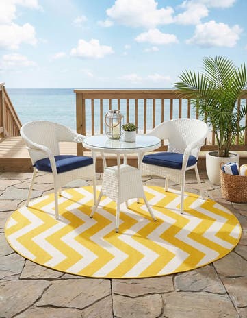 7' x 7' Easy-Clean Coastal Indoor / Outdoor Round Rug