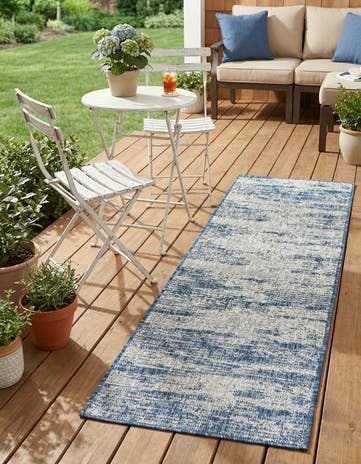 2' x 6' Easy-Clean Modern Indoor / Outdoor Runner Rug