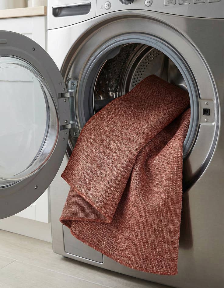 Detail image of  7' x 10'  Washable Solid Indoor / Outdoor Rug