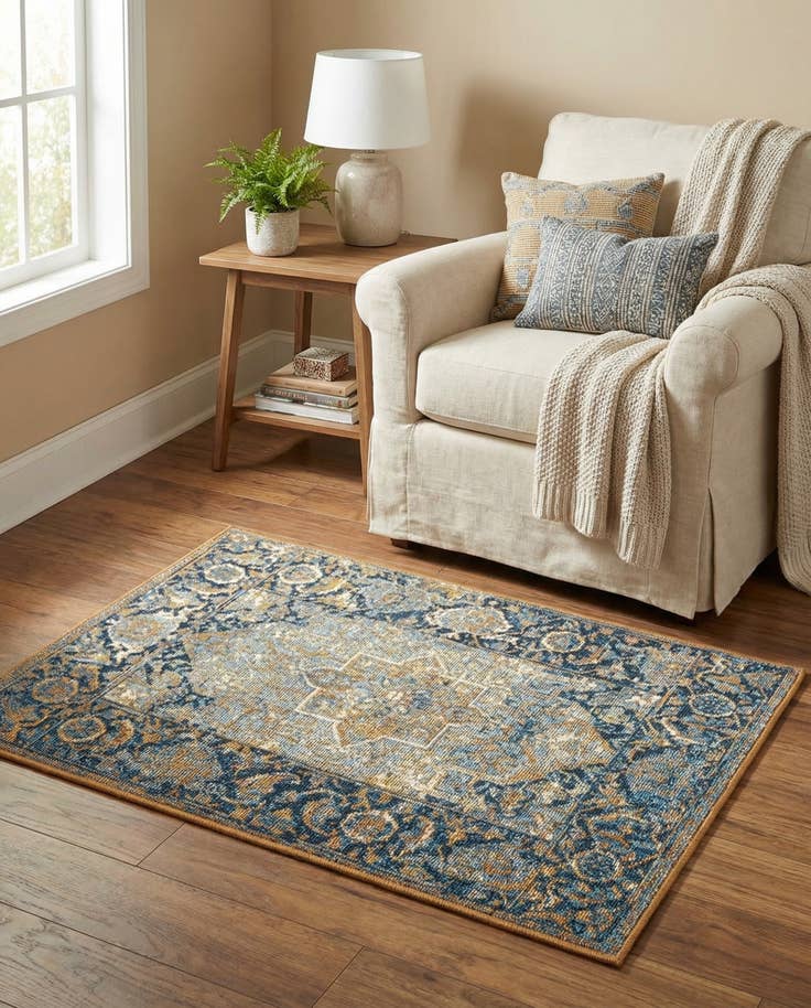 Detail image of 2' x 3' Easy-Clean Traditional Indoor / Outdoor Rug
