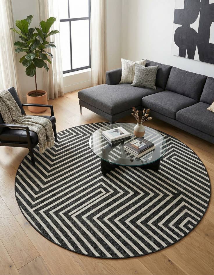 Detail image of 10' x 10'  Washable Modern Indoor / Outdoor Round Rug