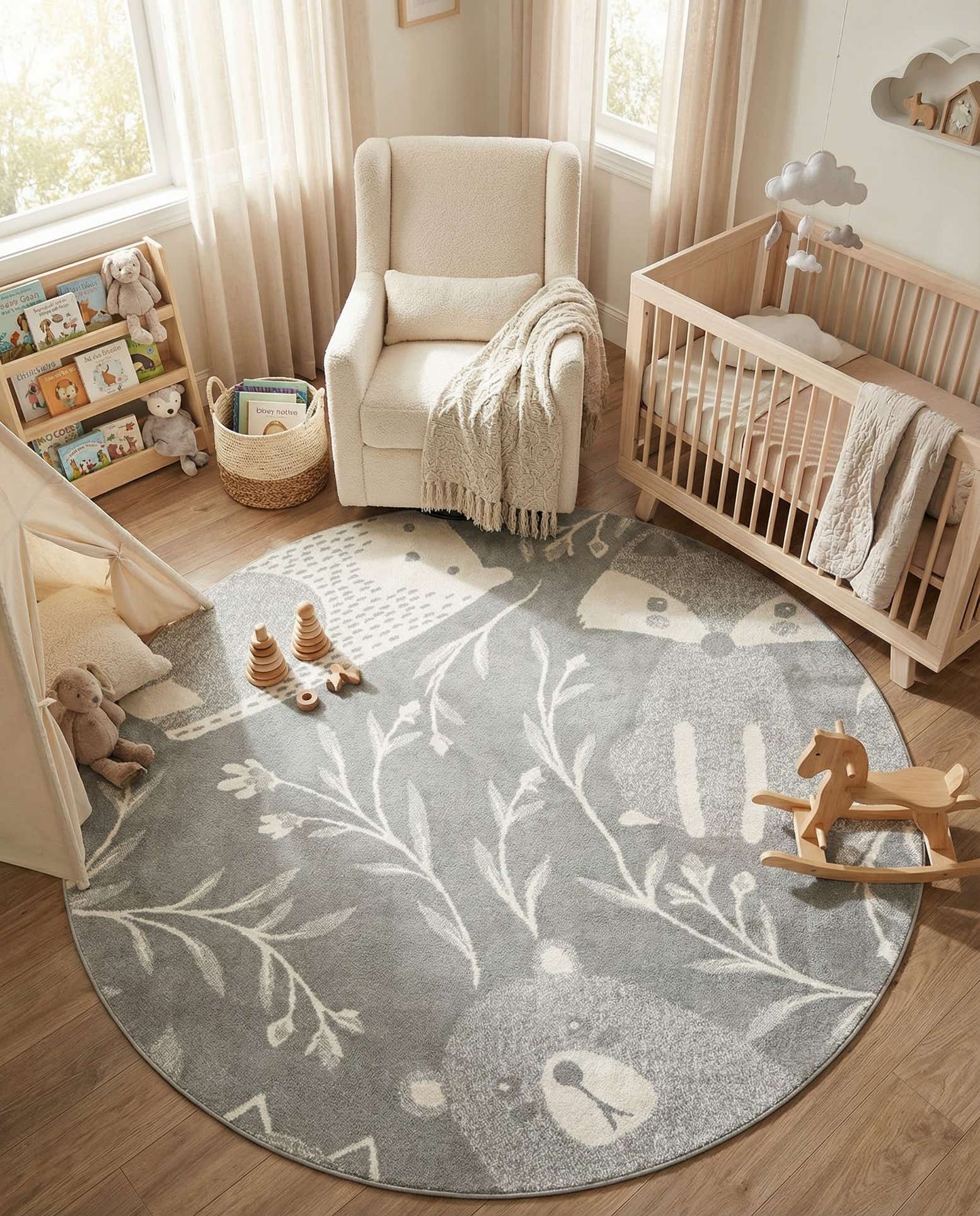 7' 10 x 7' 10 Animals Whimsy Kids Round Rug