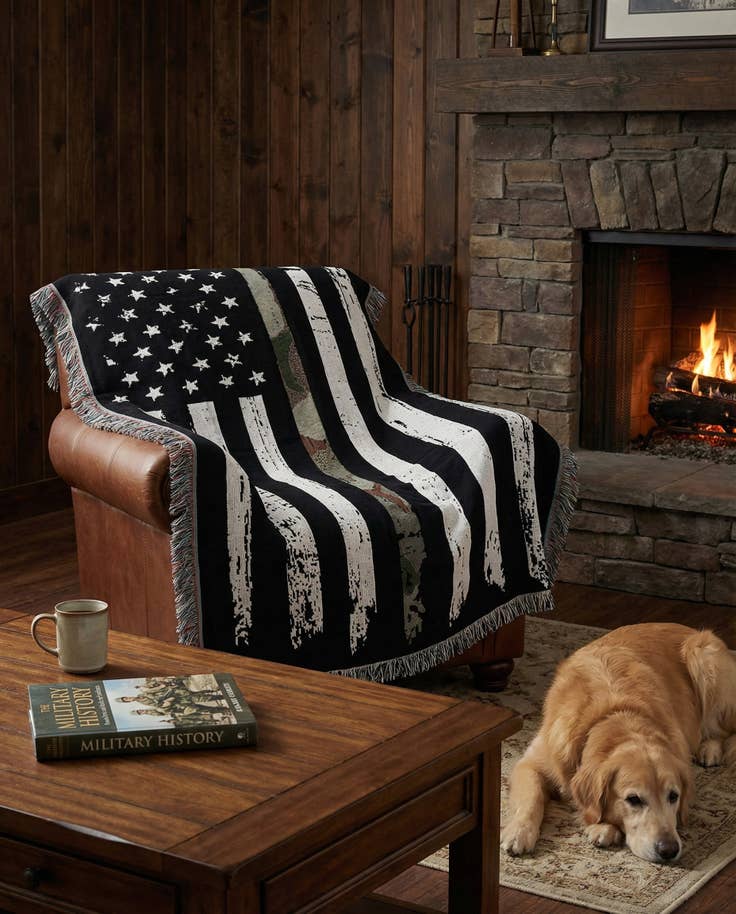 Detail image of 4' 6 x 6' Camo Stripe Flag Throw Blanket