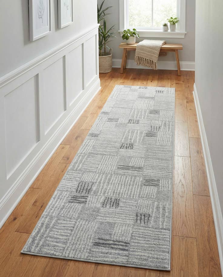 Detail image of 2' 7 x 10' Hanahan Runner Rug