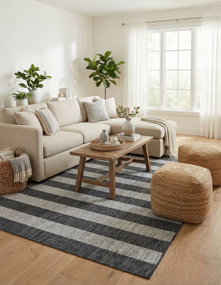 Detail image of 7' x 10'  Washable Striped Indoor / Outdoor Rug