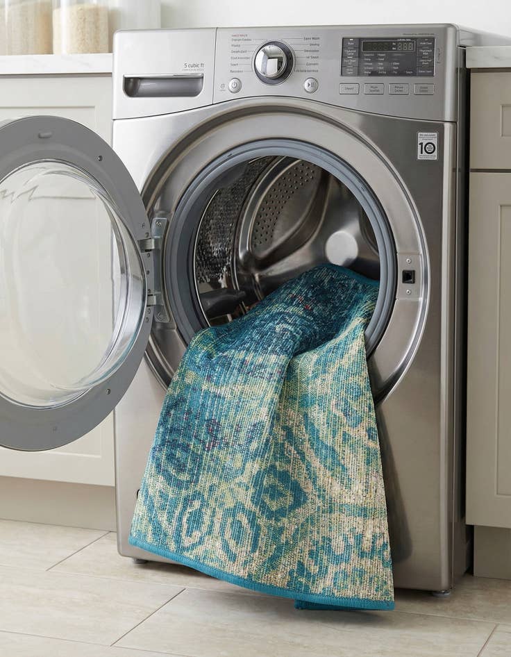 Detail image of  1' 4 x 1' 4  Washable Coastal Indoor / Outdoor Sample Rug