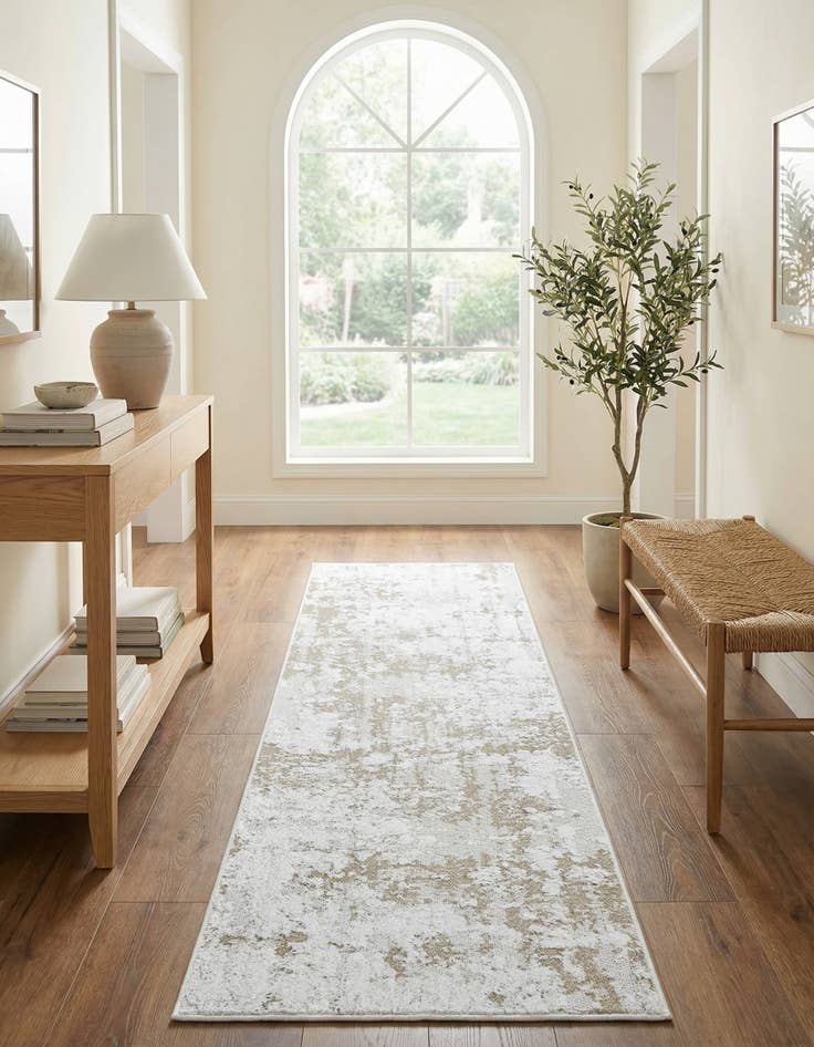 Detail image of 2' 7 x 8' Abbey Runner Rug