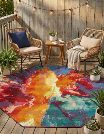 5' 3 x 5' 3 Easy-Clean Modern Indoor / Outdoor Octagon Rug