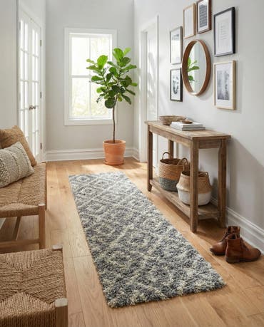  2' x 5' Lattice Shag Runner Rug